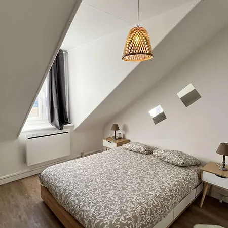 Lägenhet Charme : Grand A - Fr-1-870-32 Reims